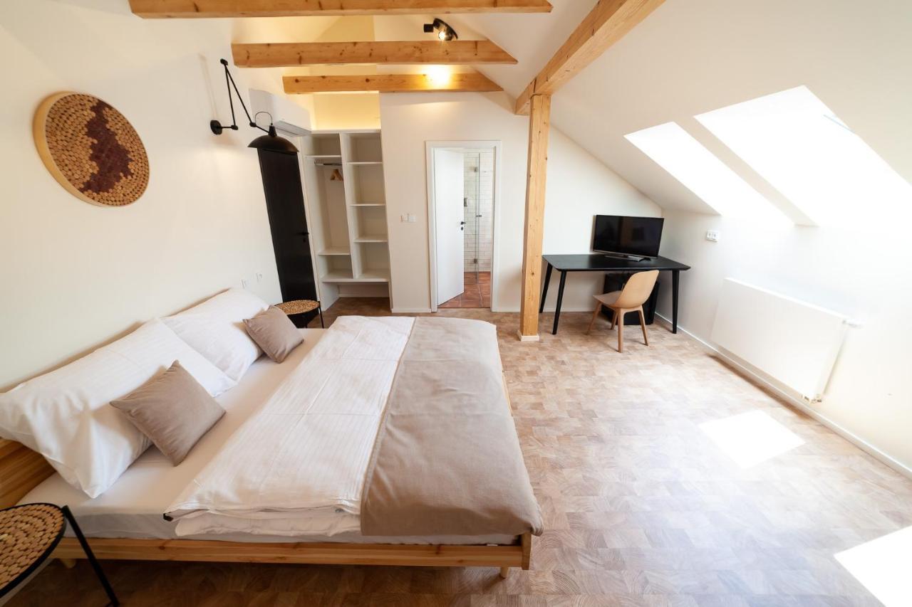 Apartmany Dacicky 2 クトナー・ホラ エクステリア 写真